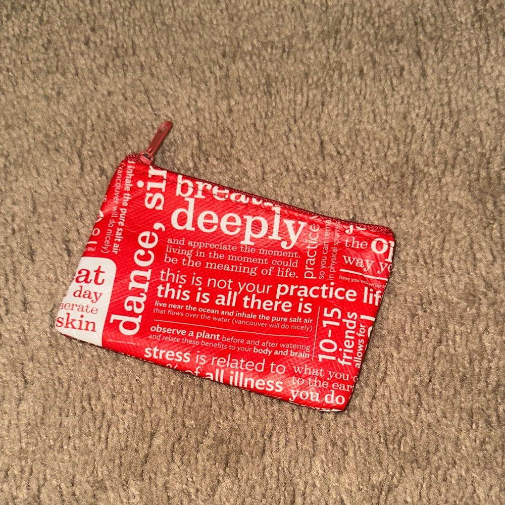 Lululemon Manifesto Coin Pouch